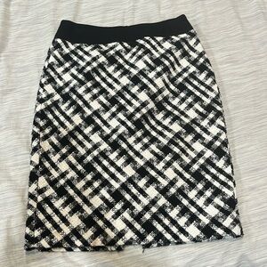 This skirt is from White House Black Market and is a size 6.